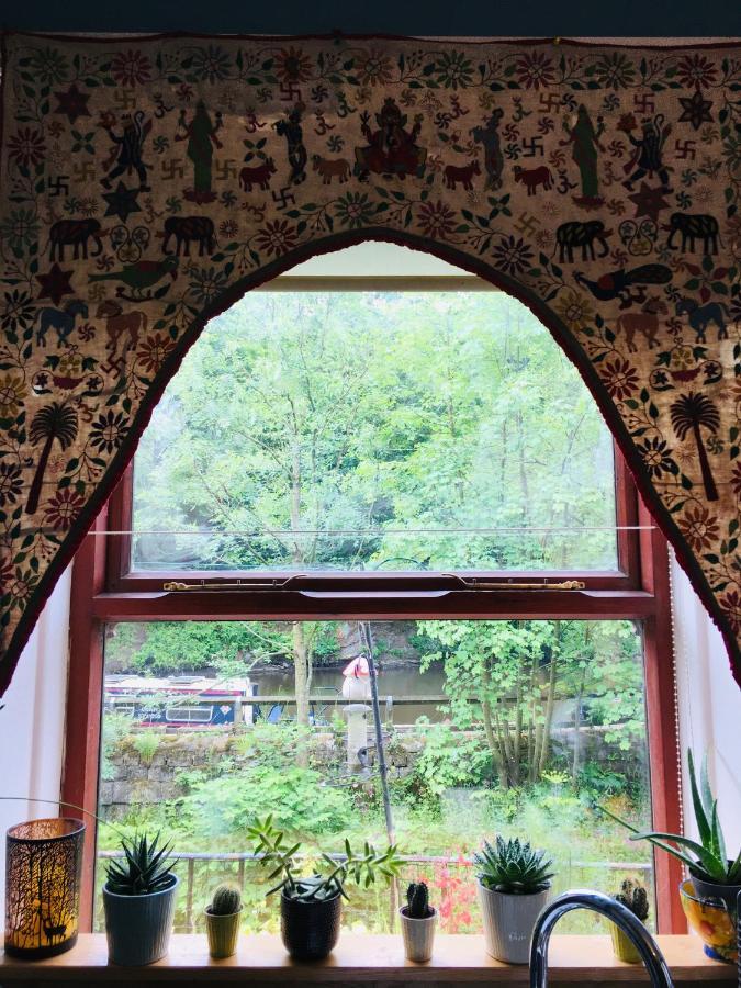 Beautiful Riverside Home, Hebden Bridge, Woodland Views, Sleeps 2 - 9 Exterior foto