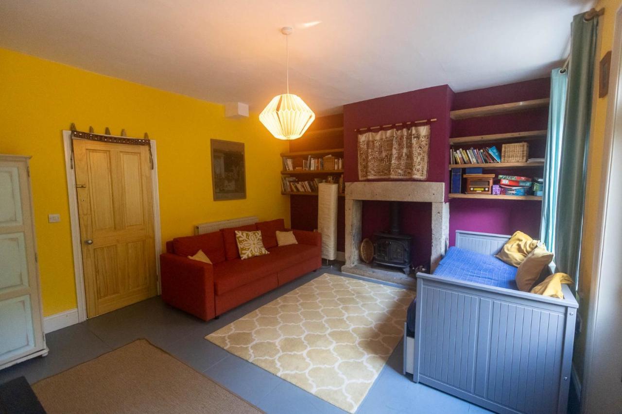 Beautiful Riverside Home, Hebden Bridge, Woodland Views, Sleeps 2 - 9 Exterior foto
