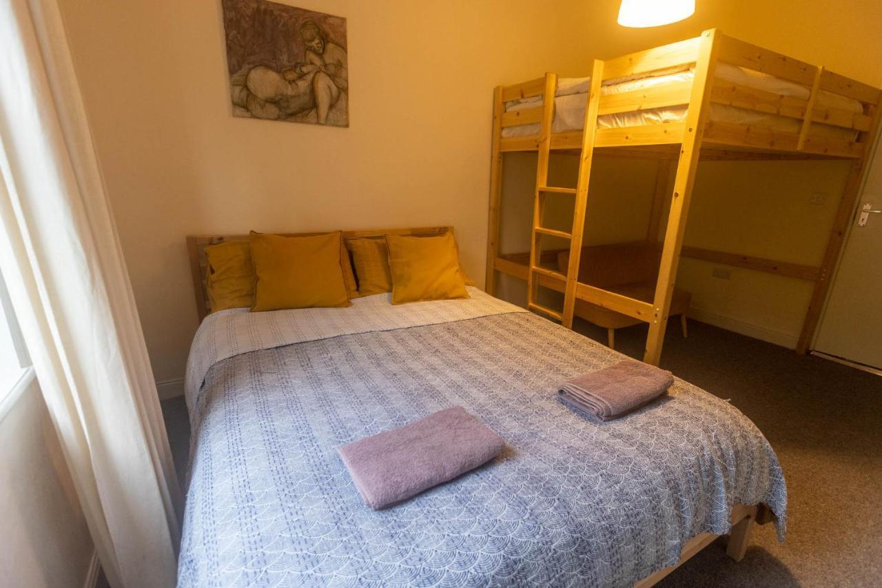 Beautiful Riverside Home, Hebden Bridge, Woodland Views, Sleeps 2 - 9 Exterior foto