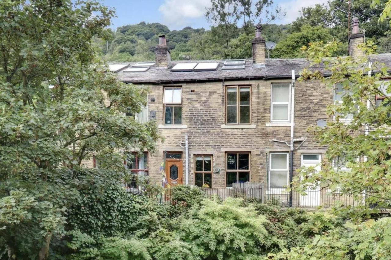 Beautiful Riverside Home, Hebden Bridge, Woodland Views, Sleeps 2 - 9 Exterior foto